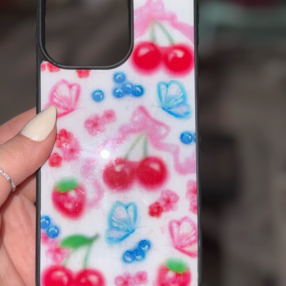 Phone case with - Picture 3 of 6